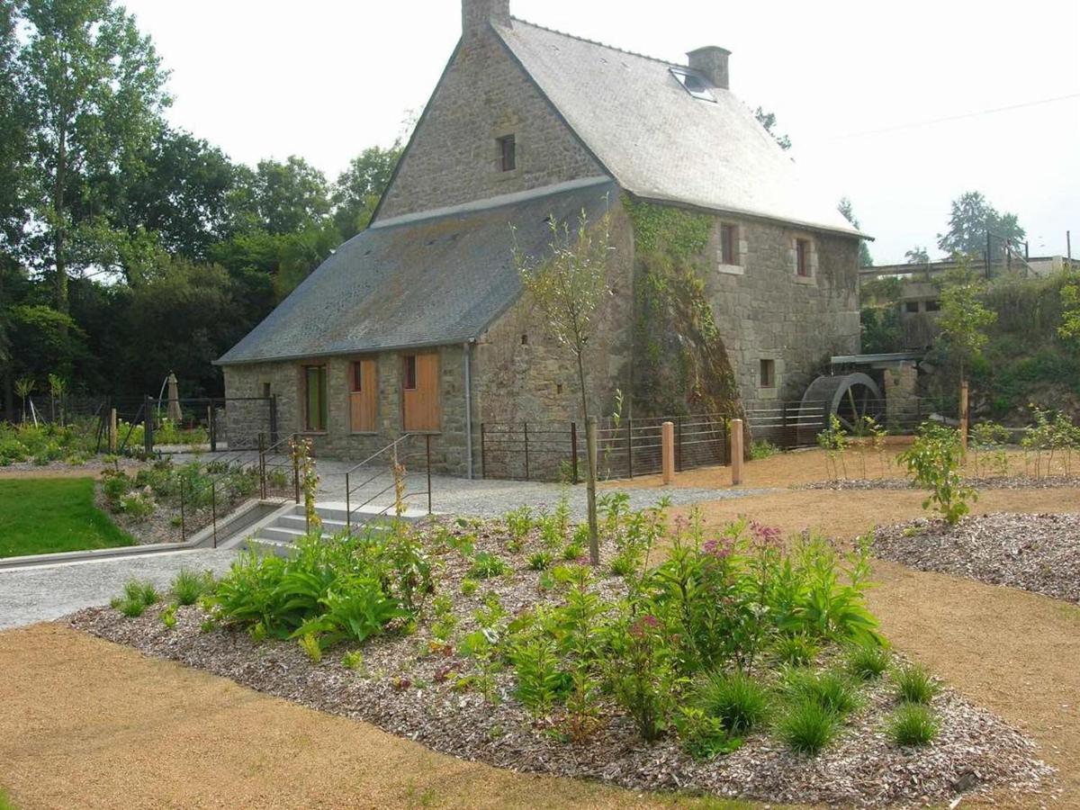 Gite Du Moulin Du Poulloguer Prat Eksteriør billede